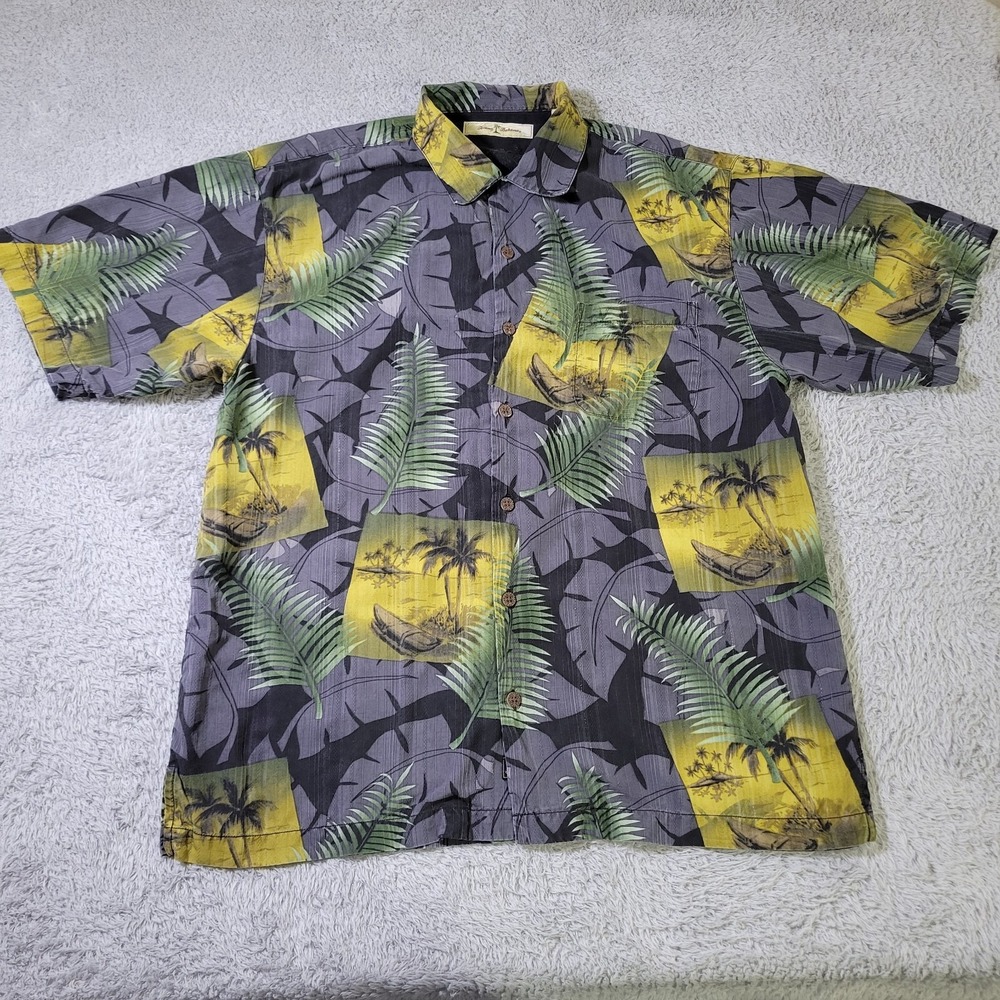 Tommy Bahama Camp Shirt Mens Medium Loop Collar Island Castaway Palm Tree Relax